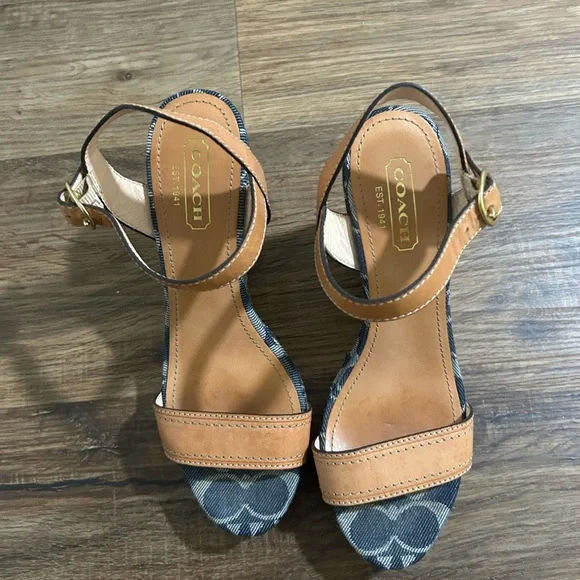 Women’s Coach Tan and Blue Wedge Sandals- size 8 - Picture 8 of 9